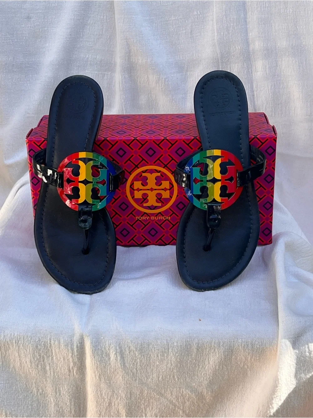 Tory Burch Navy Miller Thong Sandal with Rainbow Logo Medallion Size 7.5